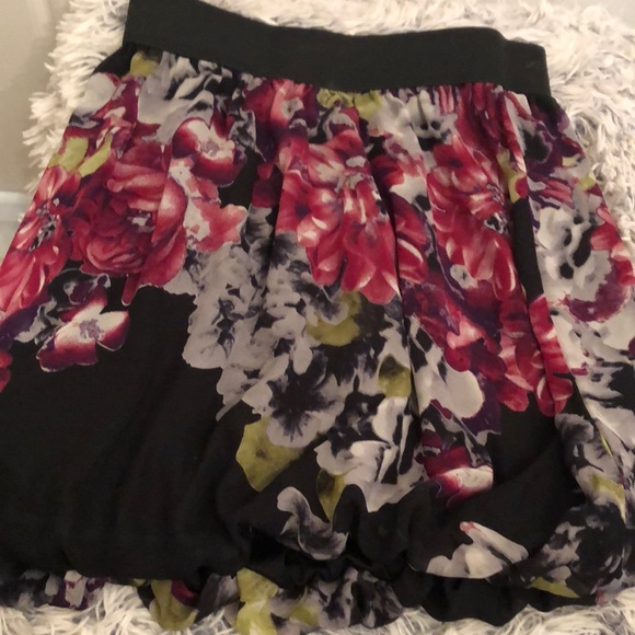 Maurices Colored Floral Skirt with Bubble Bottom. - Picture 8 of 8